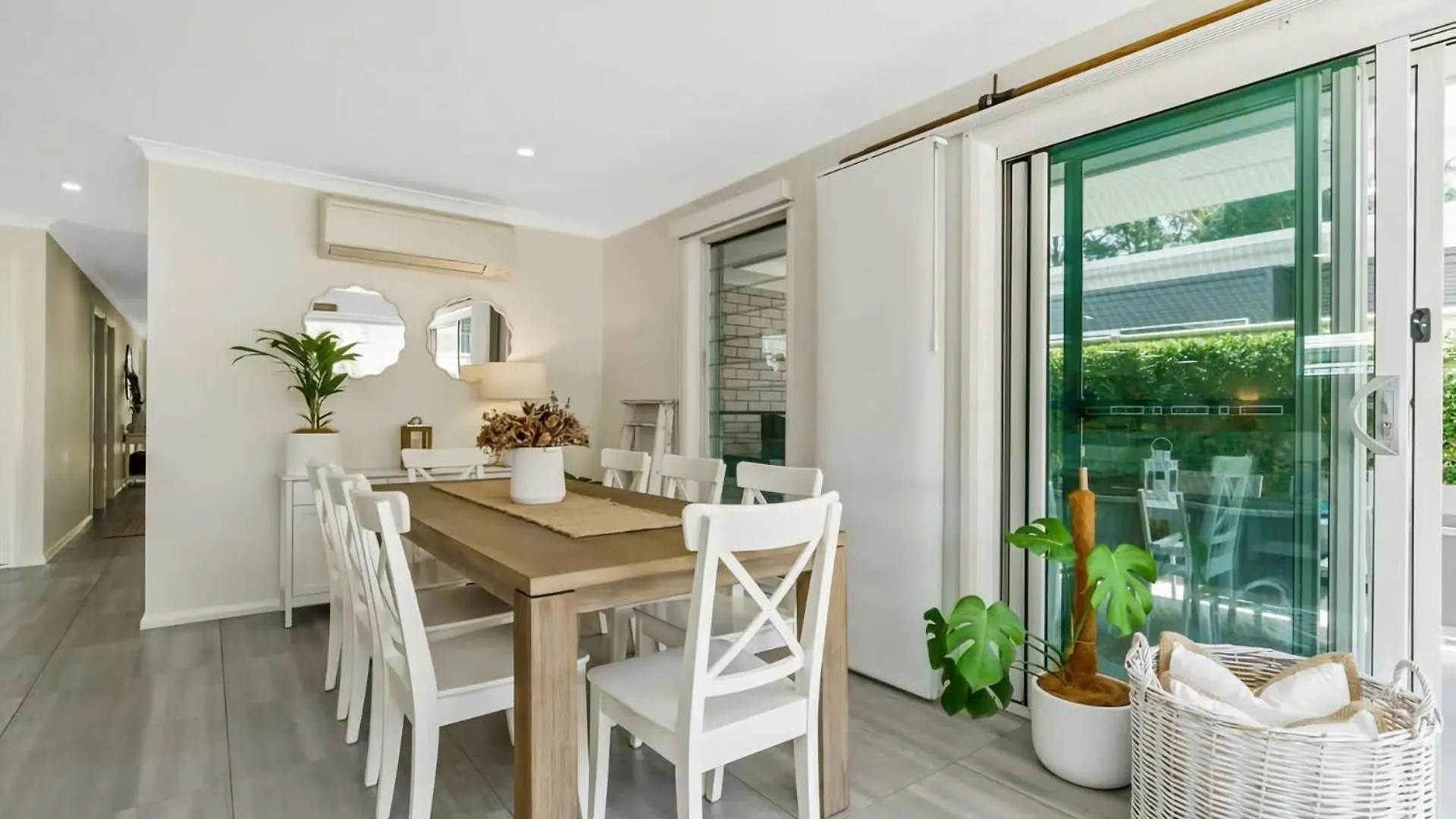 Oscar'S Broulee Beach Luxury Coastal Living